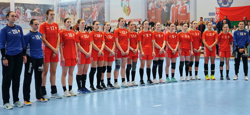 Главный тренер женской сборной Беларуси Игорь Папруга вызвал 20 гандболисток на февральский учебно-тренировочный сбор