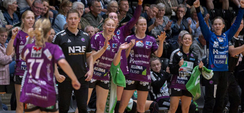 Европейская лига. "Хернинг-Икаст", "Вылча", "Шамбре", "Локомотива" и "Вац" оформили путевки в групповой этап. МТК выбыл