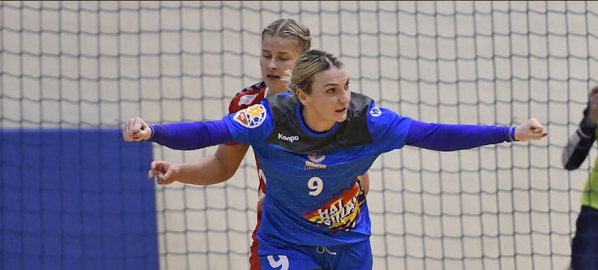 Румыния. 28-летняя разыгрывающая "Глории Бузэу" Андреа Ротару в январе станет гандболисткой "Бухареста"