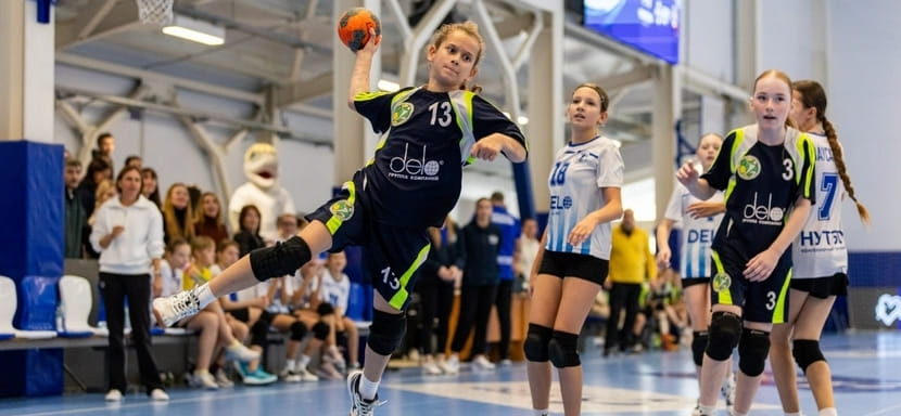 В Новороссийске завершился традиционный детский турнир по гандболу среди девочек 11-12 лет