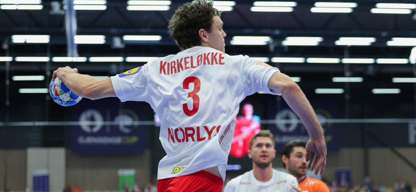 Бундеслига. "Фленсбург" объявил о подписании контракта с 29-летним правым полусредним Никласом Киркелёкке. Срок соглашения — 3 года