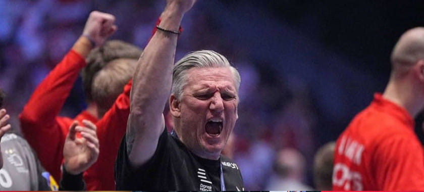 Рулевой сборной Дании Николай Якобсен стал третьим тренером после Владимира Максимова и Клода Онеста, победившим на ОИ, ЧМ и ЧЕ