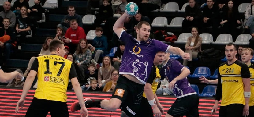 Дмитрий Санталов: "Занимаюсь с реабилитологом. С моей травмой, как уже понял, главное не торопиться. Возможно, буду готов ближе к плей-офф"