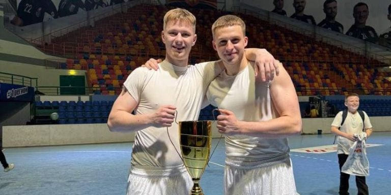 Тимофей Баранчик: "Девчонки, приходите на матчи СКА (Минск). И на Зинейкина — он классный!"