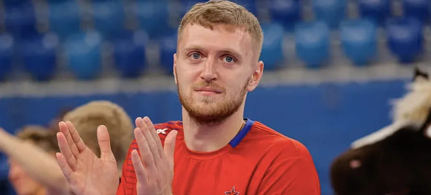 Максим Михалин перешёл из ЦСКА в СКИФ, Дмитрий Хмельков и Никита Ларин покинули "Зенит". Список трансферов Суперлиги