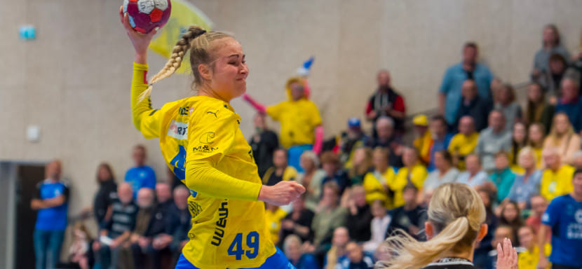 Дания. В заключительной встрече одиннадцатого тура "Нюкебинг" обыграл "Хольстебро". Уступившие продолжают идти без набранных очков