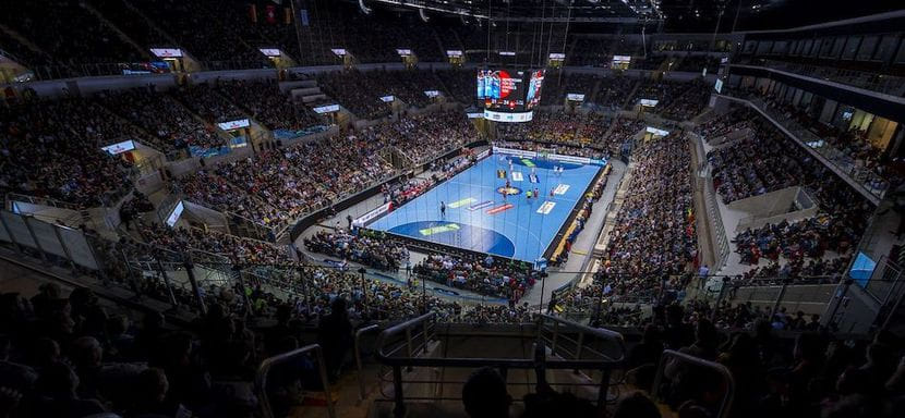 Германия. Матч отбора ЧЕ-2022 против боснийцев в Дюссельдорфе немцы сыграют при зрителях