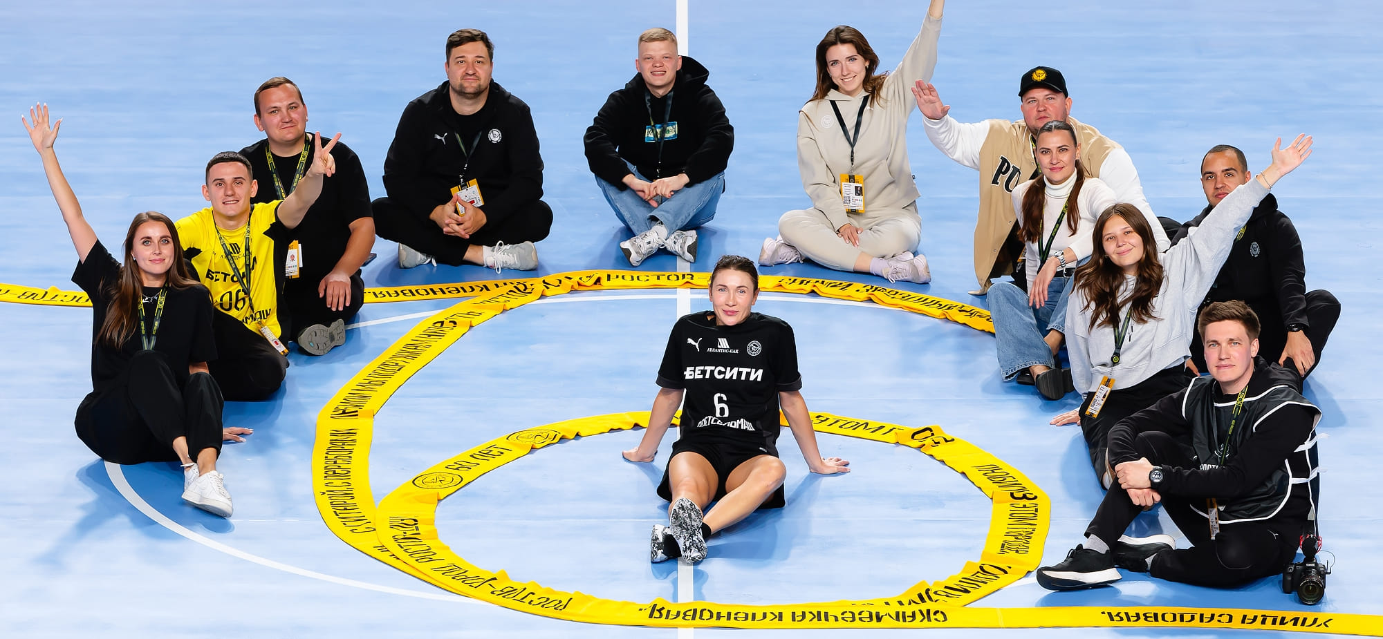 Юлия Манагарова попрощалась с гандболом. Олимпийской победе в Сиднее — 25 лет. Главное за неделю