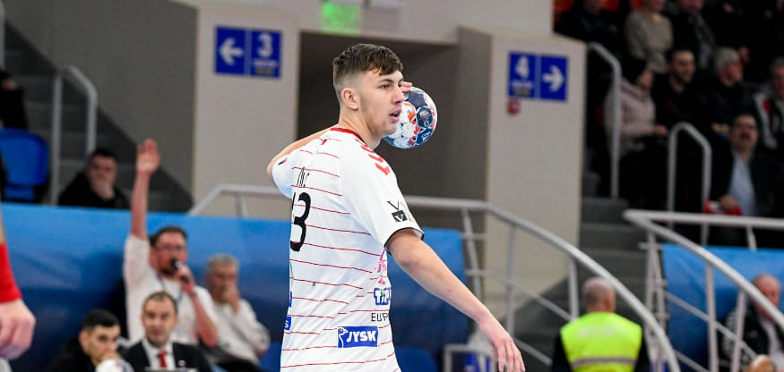 Польша. Правый полусредний "Веспрема" Зоран Илич на правах аренды перешел в "Вислу"