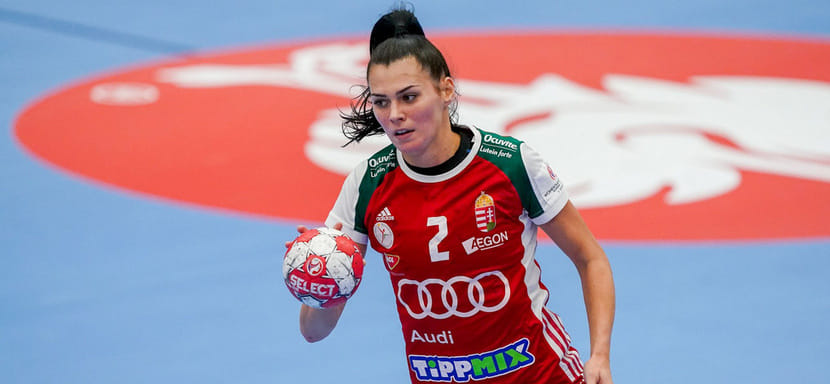 ЧЕ-2022. Левая полусредняя "Ференцвароша" Сандра Сёллёши-Зачик травмировала плечо в матче с "Кримом" и пропустит ноябрьский турнир
