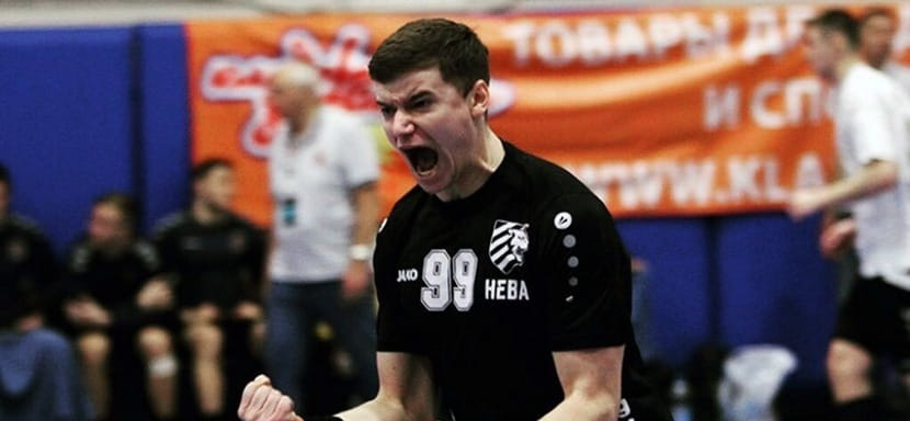 Правый крайний из России Евгений Макин вне заявки латвийского "Целтниекса". Клуб планирует оформить трансфер игрока весной