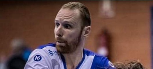 Россиянин Михаил Ревин покинул "Бенидорм", но продолжит карьеру в Испании. Новый адрес клубной приписки — Овьедо