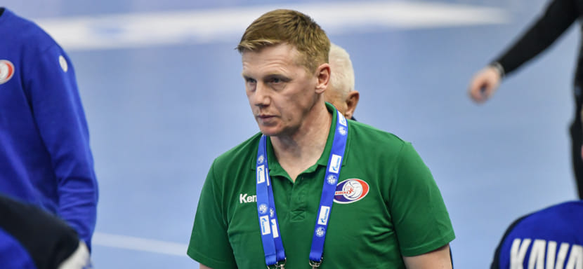 Алексей Васильев: "У меня в голове уже есть состав "Машеки" на чемпионат страны по пляжному гандболу"