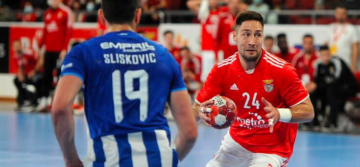 Источник: "Бенфика" намерена сохранить в составе Лазара Кукича и Сергея Эрнандеса, ранее подписавших контракты с белорусским "Брестом"