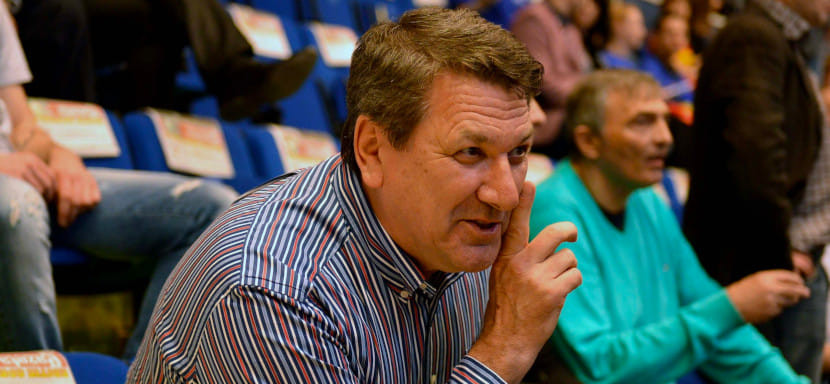 Delo Лига чемпионов. Раду Война: "Ференцварош" показал безупречный образ команды с комбинационной игрой. "Бухарест" живет только благодаря действиям Нягу"