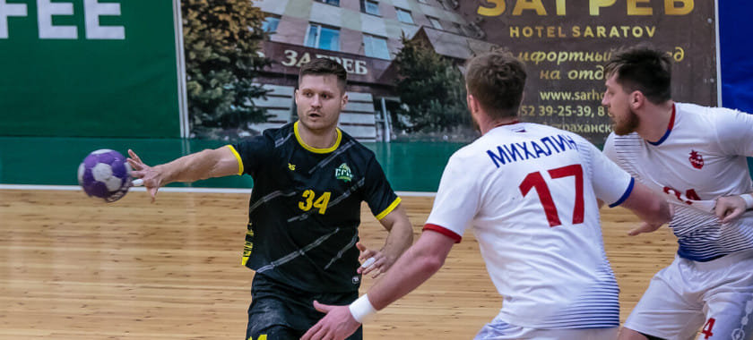 СГАУ-"Саратов" вёл во втором тайме матча с ЦСКА три мяча, но всё-таки уступил дома. У Дмитрия Холмова 47% отражённых бросков