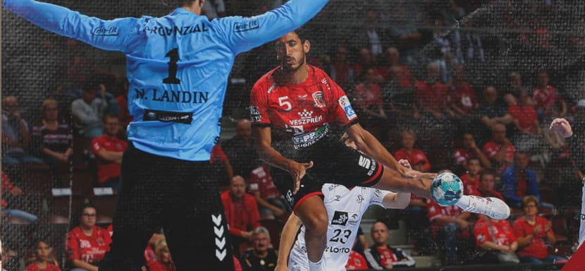 Товарищеский матч. "Веспрем" дома уступил "Килю" в упорной борьбе, несмотря на десять голов Мануэла Штрлека