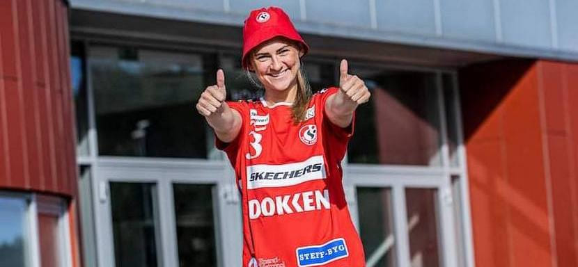 Дания. Линейная национальной сборной Кайя Камп Нильсен заключила новый контракт с "Эсбьергом"