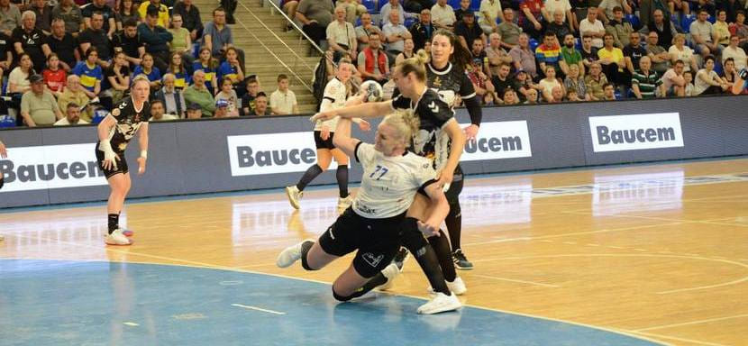 Румыния. "Бухарест" Марины Судаковой на выезде справился с "Глорией Бузэу" Дианы Ильиной и ещё два результата пятницы