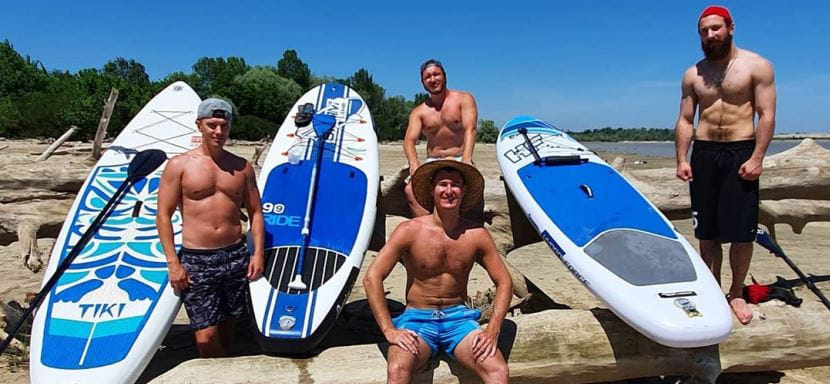 Ах, лето! Отпускной совет от мужчин: держитесь поближе к воде. Чем занимались гандболисты в межсезонье?