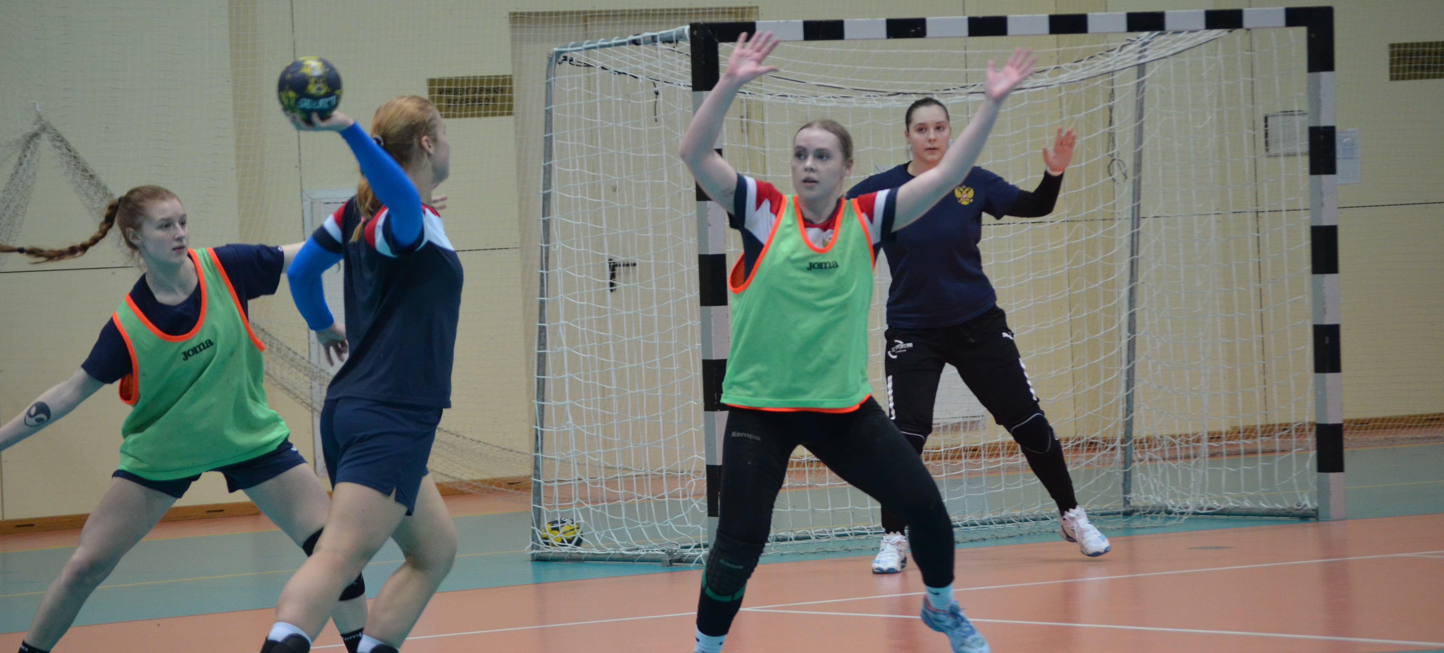 Двусторонка сборной России: как это было? Кто судил, что показала Казьменко и дебютантки Коробко и Юрьева