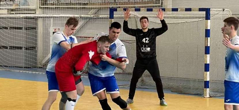 Юниоры. В повторном товарищеском матче в Минске команда России взяла реванш у белорусов. У хозяев Ярослав Чайковский забросил 10 раз