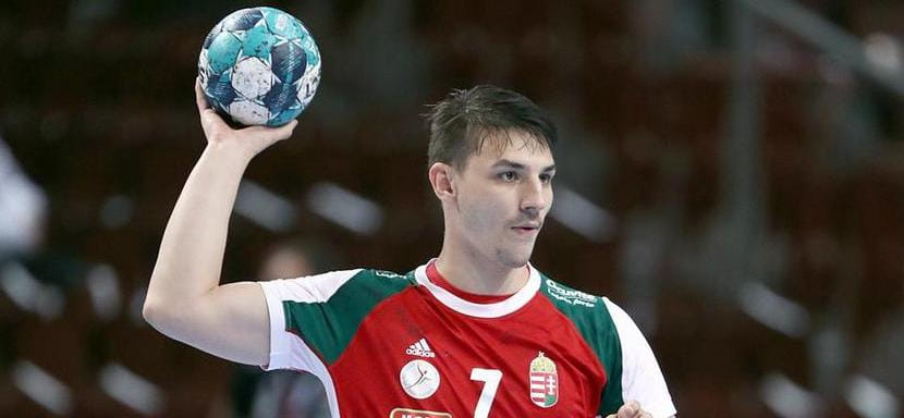 Венгрия. "Чурго" навсегда закрепил седьмой номер за капитаном клуба 23-летним Эгоном Ханусом, который летом уедет в "Штутгарт"