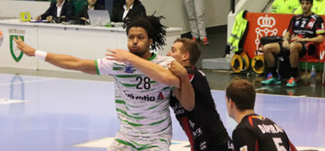 Левый крайний сборной Кабо-Верде Леандру Семеду летом перейдет в "Адемар"