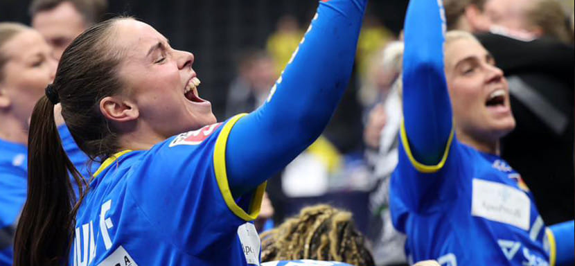 Дания. "Нюкёбинг" обыграл в гостях "Хорсенс", "Аякс" потерпел девятое поражение подряд в женском чемпионате