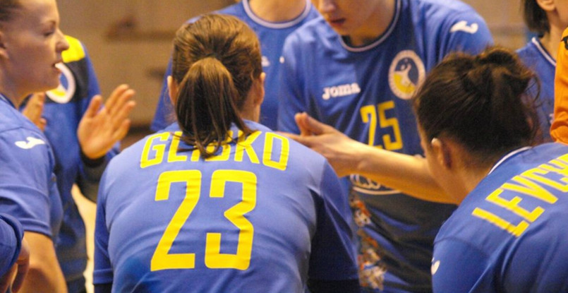 Квалификация ЧМ-2019. Сборная Украины разгромила косоварок во второй день турнира в Шале