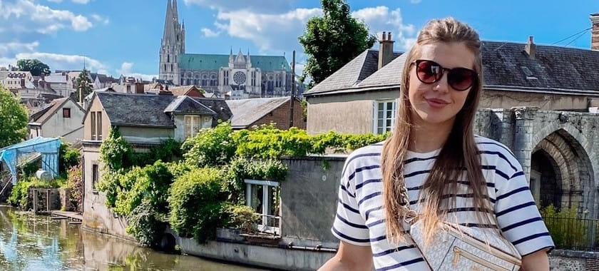 Россия. Дарья Васильева: "Праздники провели на Шри-Ланке. В новогоднюю ночь отравилась морепродуктами"