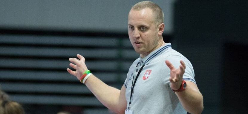 ЧЕ-2022. Главный тренер сборной Литвы Каролис Каладинскас: "Считаю, что команда Польши не уступает этому составу россиянок"