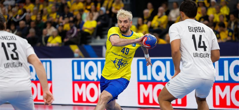 Франция. Левый полусредний сборной Бразилии Рауль Нантес сменил египетский "Аль-Ахли" на "Лимож"