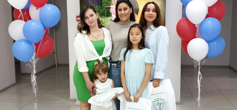 Olimpbet Суперлига. Капитан "Кубани" Диана Голуб приняла участие в награждении победителей конкурса детского рисунка