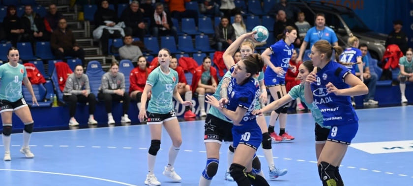 Olimpbet Суперлига. Измайлов задаёт новый тренд? Рябцева и Романенко уничтожили "Ладу" у неё дома