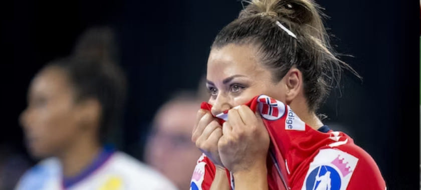 Товарищеские матчи. Нура Мёрк: "Ливе Дейла — безумно крутая. У меня мурашки по коже, когда я думаю, что она дебютантка"