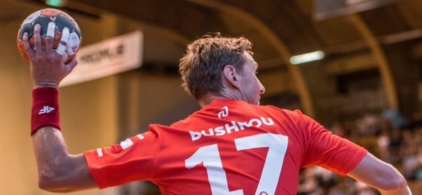 Польша. Гол белоруса Александра Бушкова и сэйв украинца Антона Терехова попали в рейтинги топ-5 октября. Болельщики определят лучших