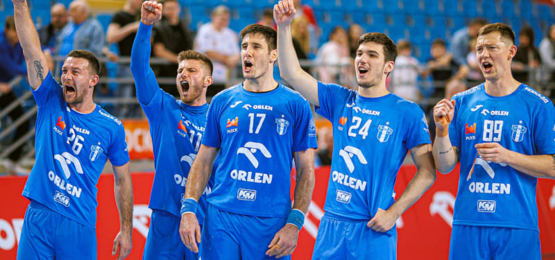 Польша. "Висла" Житникова и Самойло вырвала волевую победу у "Островии" и стала вторым участником полуфинала национального чемпионата