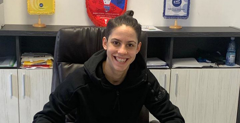 Румыния. Испанские гандболистки Марта Лопес и Алисия Фернандес остаются в "Вылче"