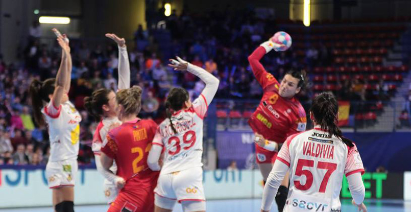 ЧЕ-2018. Румынские СМИ: Амброс Мартин перегрузил Кристину Нягу игровым временем