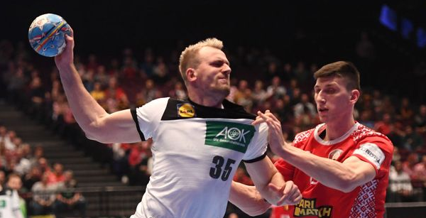 ЧЕ-2020. Полусредний сборной Германии Юлиус Кюн был заперт в раздевалке в перерыве матча с белорусами