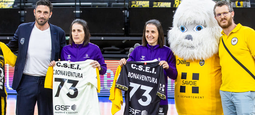 ОИ-2024. Олимпийский турнир в Париже — последнее официальное соревнование для арбитров Жюли и Шарлотт Бонавентюра