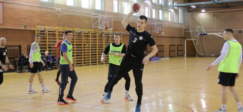 Кубок ЕГФ. 16 гандболистов минского СКА отправились в Стамбул на матч третьего раунда с "Бешикташем"