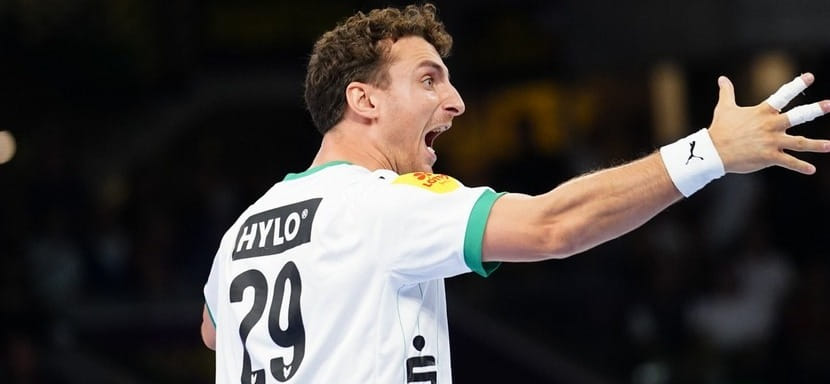 Линейный "Берлина" Лукас Хербургер после этого сезона отправится в швейцарский чемпионат