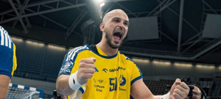 Артём Королёк: "Хуже всего, когда в соцсети приходят с проклятиями и пожеланиями типа "чтоб ты сдох!"