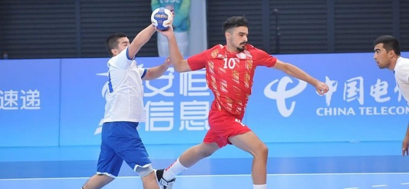 Азиатские игры. В мужском турнире состоялись первые матчи основного раунда. Побед добились сборные Кувейта, Бахрейна, Японии и Катара