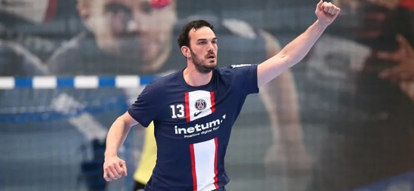 "Аль-Халидж" из Саудовской Аравии пополнился ещё одним звёздным игроком. Это 38-летний сербский разыгрывающий Петар Ненадич