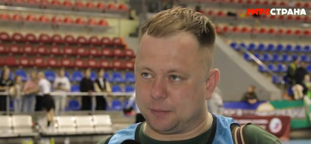 Фотограф "Кубани" и СКИФа Евгений Резник: "Как-то раз наш игрок попала мячом аккурат в мой объектив"