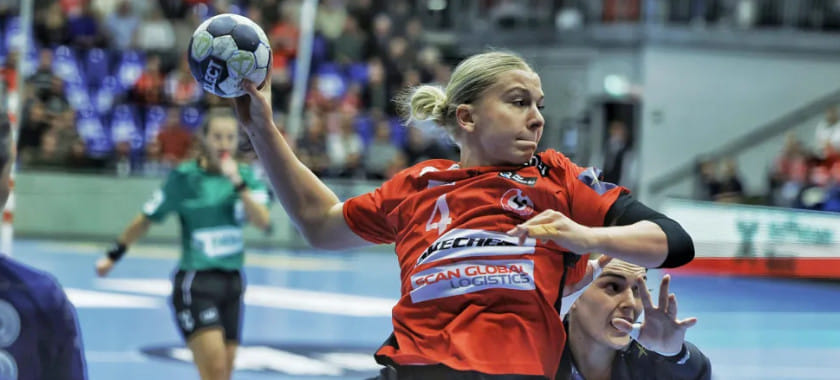 "Подравка" закончилась, "Икасту" хорошо с Клаусом, а "Эсбьерг" другой. Первый круг Лиги чемпионов всё