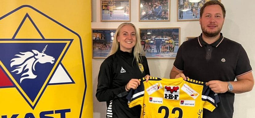 Дания. Левая крайняя сборной страны Трине Мортенсен продлила контракт с "Икастом"